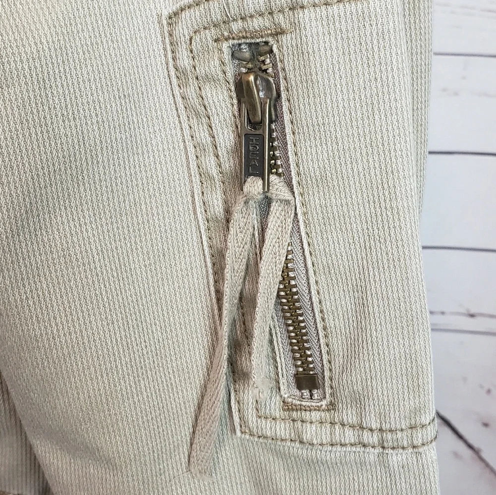 Jeanstar Denim Jacket with Snap Front & Pockets - Picture 7 of 8